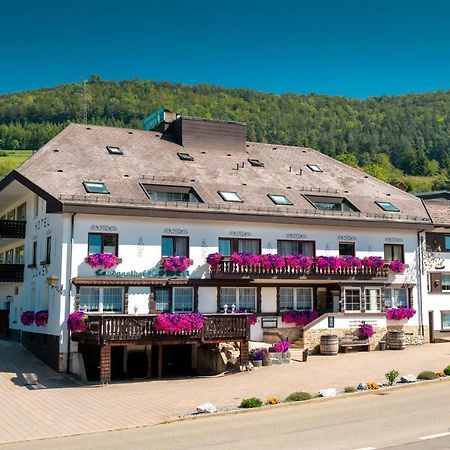 Landhotel Loewen Blumberg Eksteriør bilde