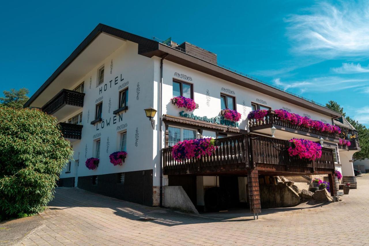Landhotel Loewen Blumberg Eksteriør bilde